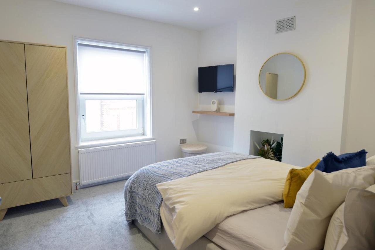 Outstanding Modernised 3/4 Double Bedroomed House Littlehampton Buitenkant foto